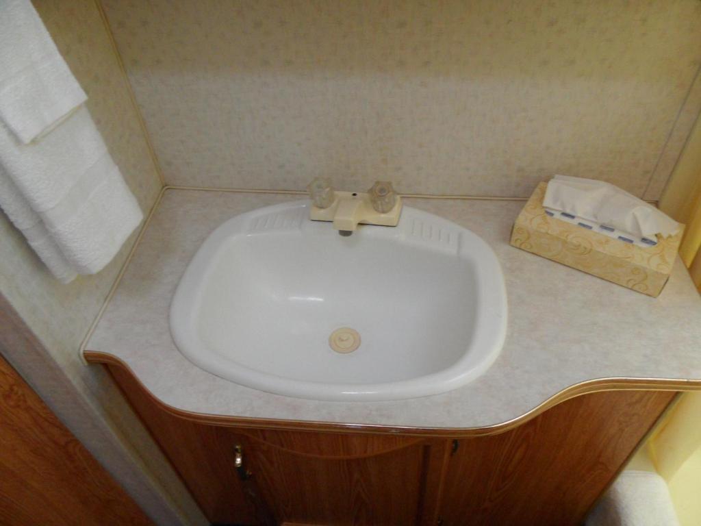 Pahrump RV Park & Lodging photo