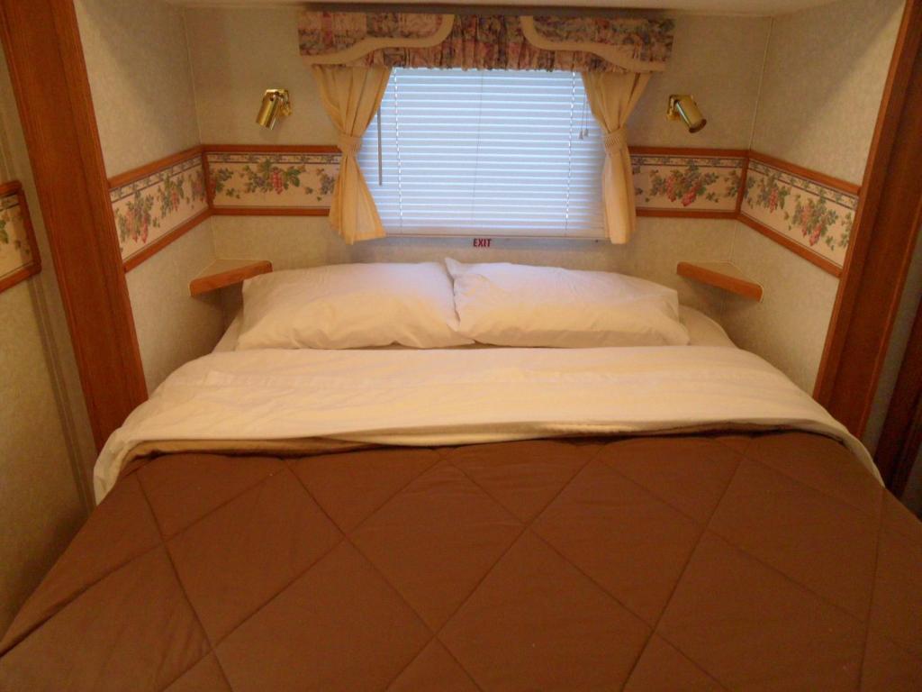 Pahrump RV Park & Lodging photo