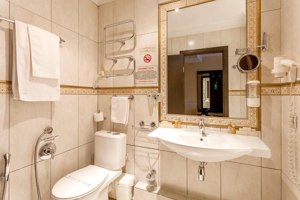 Eugene Hotel photo