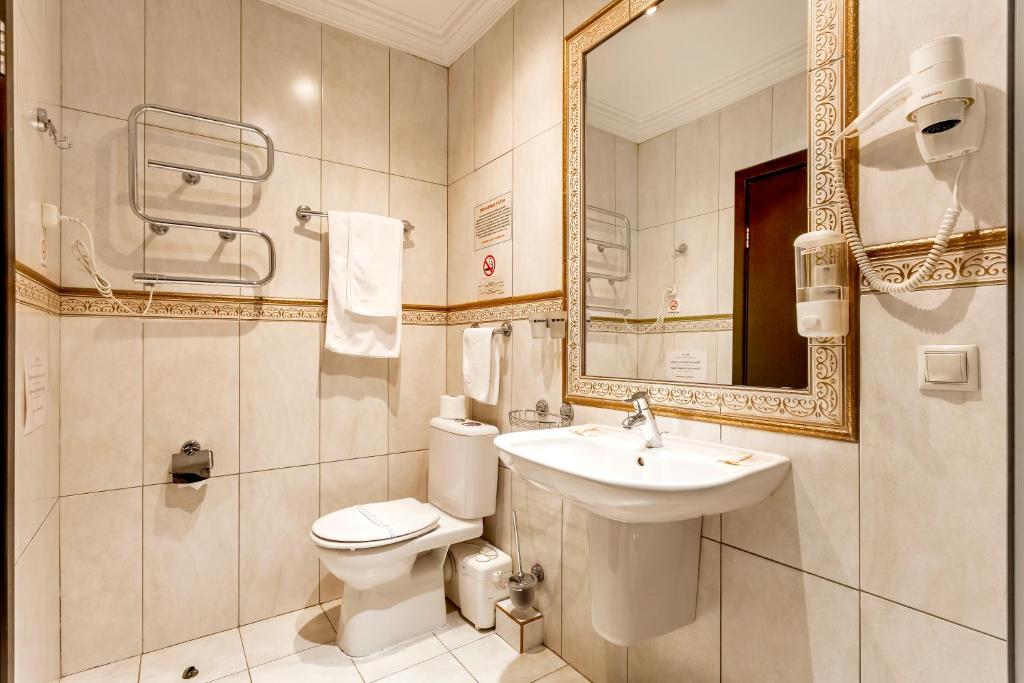 Eugene Hotel photo