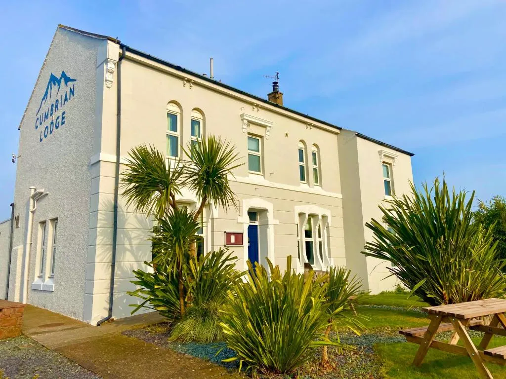 Cumbrian Lodge, hotel in Seascale