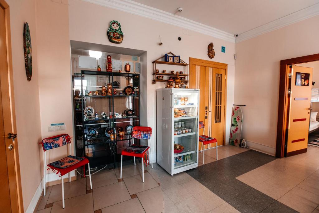 Shared lounge/TV area