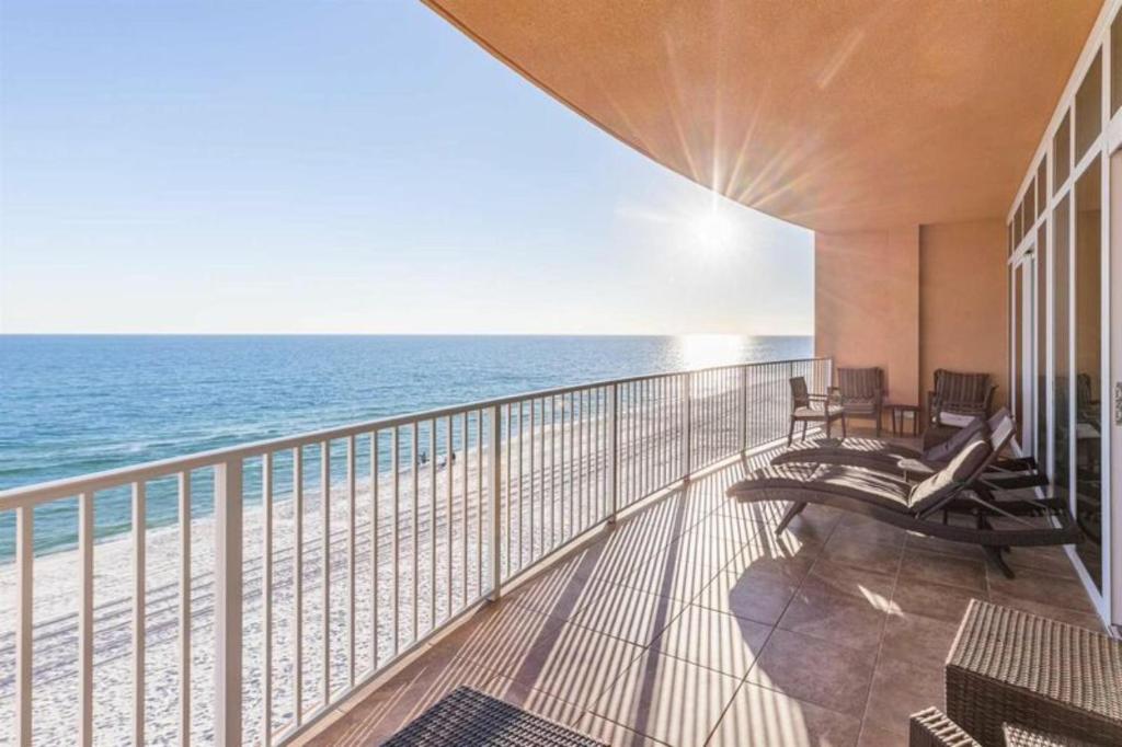 Phoenix Gulf Shores 404 by Meyer Vacation Rentals Main image 1