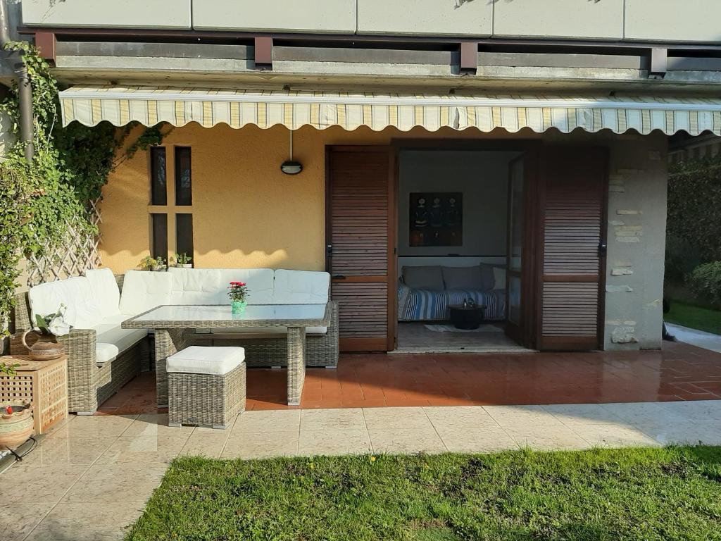 Appartamento centro Lazise con piscina e giardino privato - 4