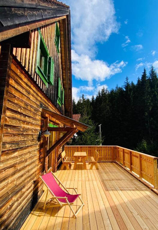 Zirbitz Hütte am Waldrand - Sauna, Kamin, Feuerstelle, Ausblick - 1