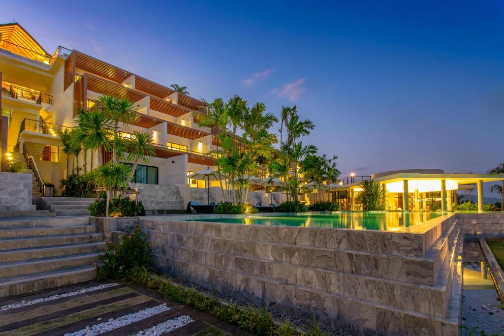 Chalong Chalet Resort, Chalong