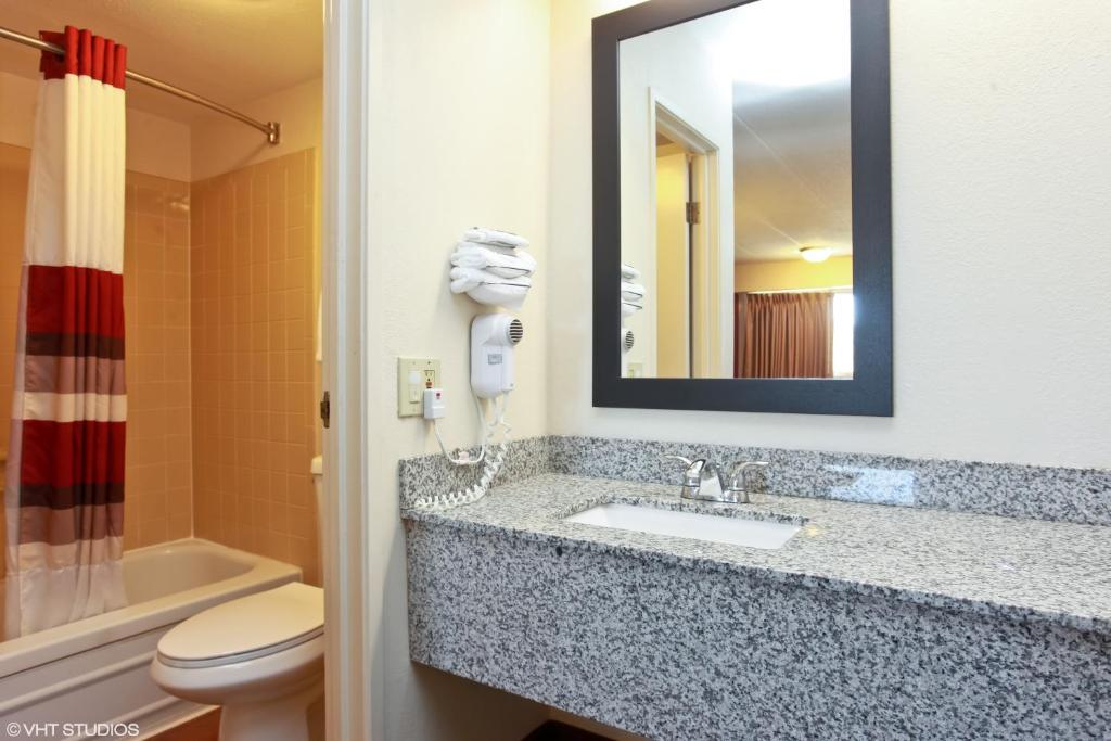 Red Roof Inn Michigan City photo