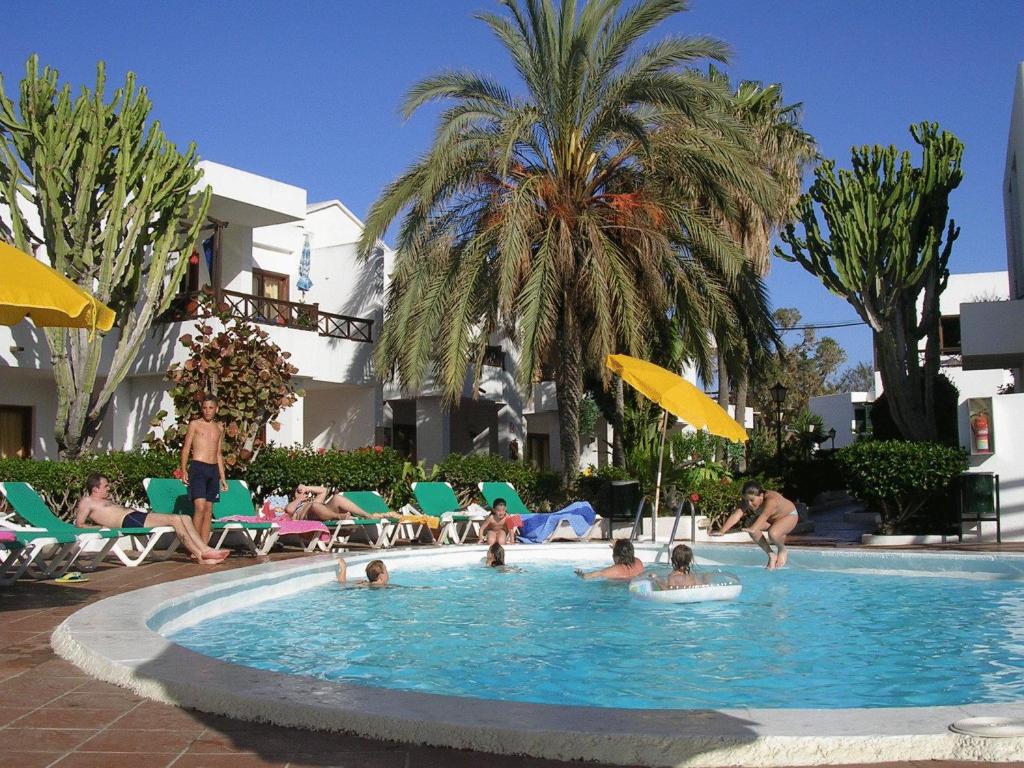 Apartamentos Maribel — Hotel in Lanzarote