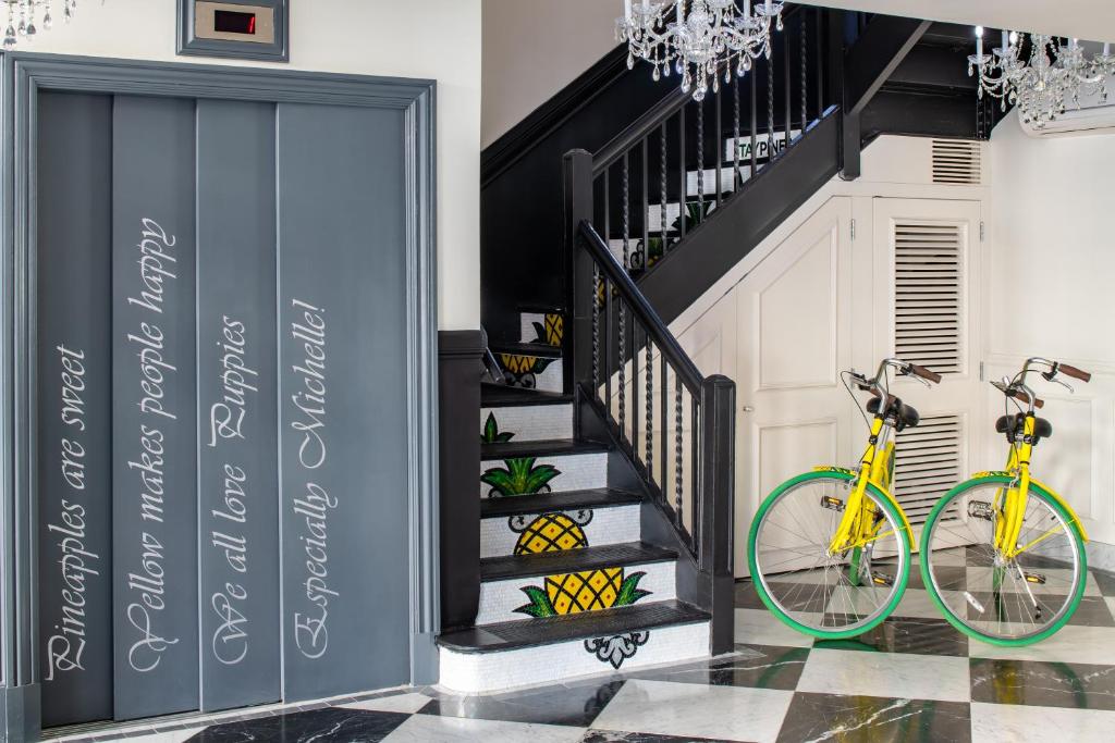 Staypineapple, A Delightful Hotel, South End photo