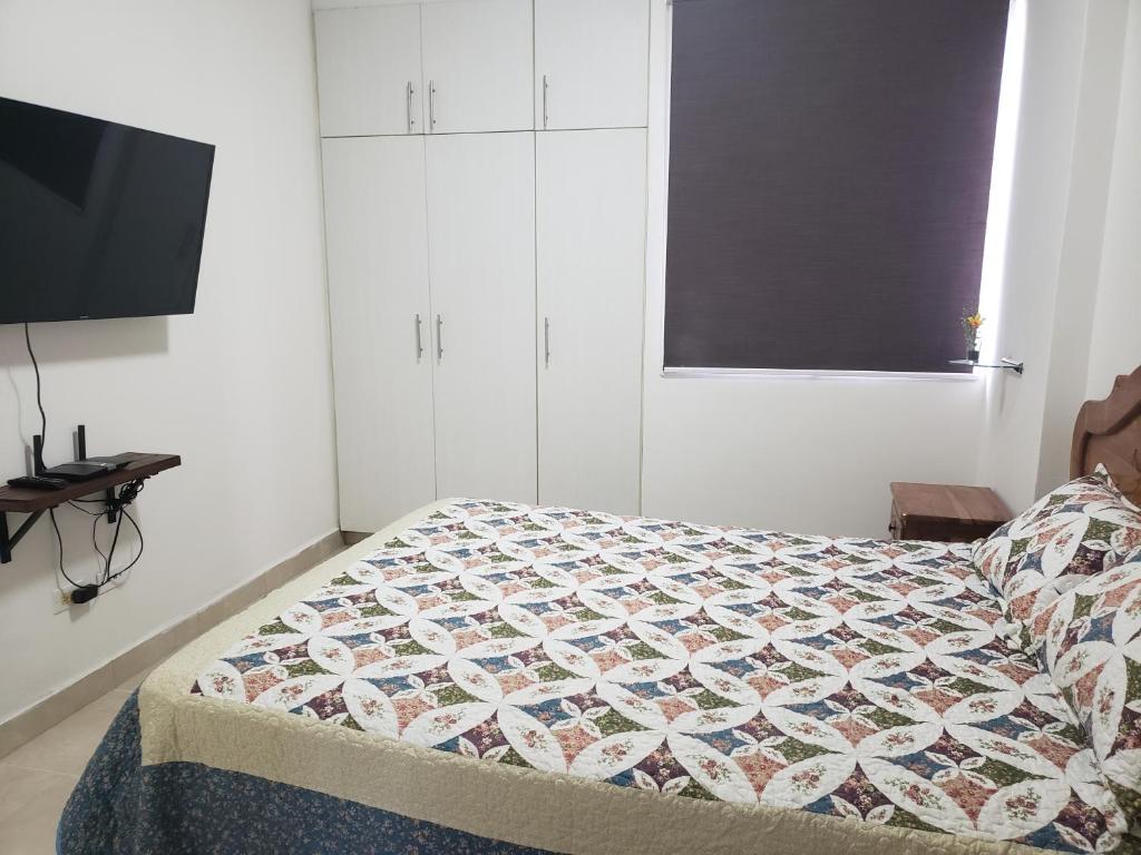 Elegante apartamento discreto, con playa y piscina photo