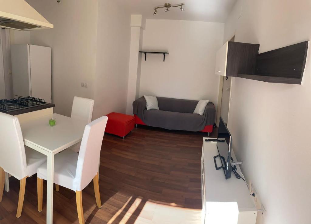 Apartamento con gran terraza cerca de la playa - 3