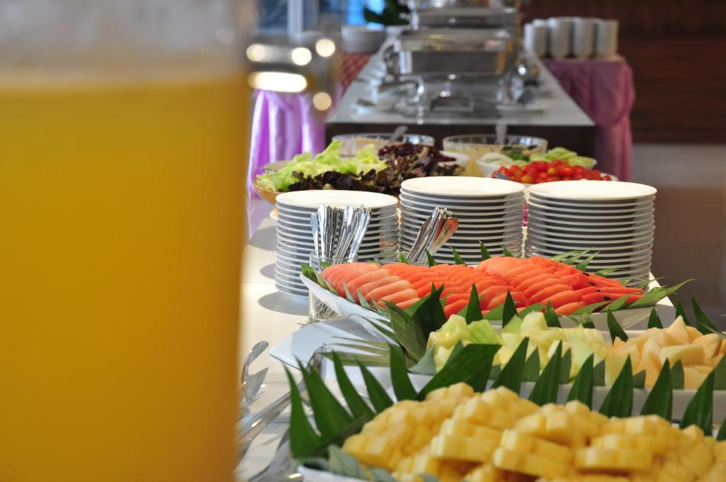 Makanan dan Minuman