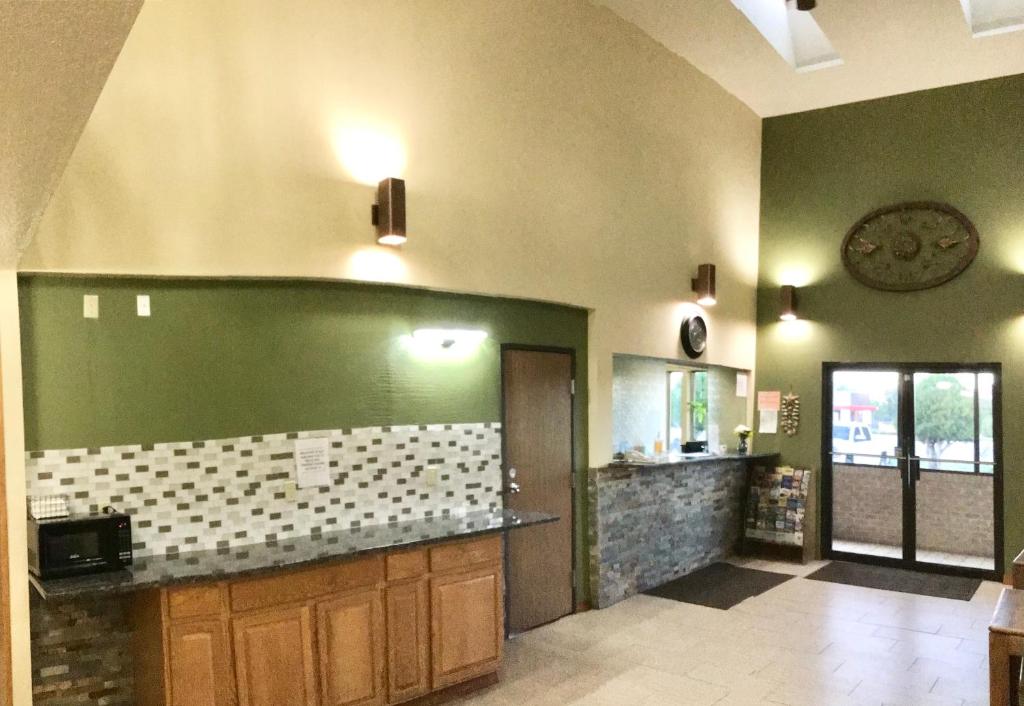 Rodeway Inn photo
