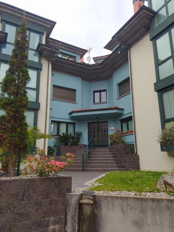 Las Palmeras, Llanes