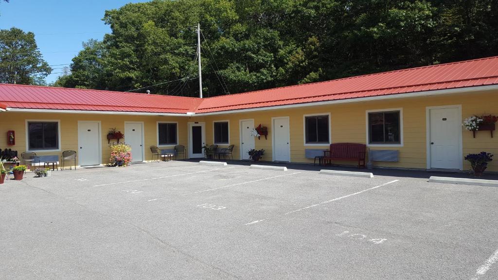 The Garrett Inn 객실의 욕실 구성