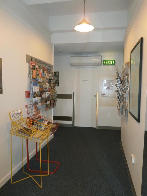 フロント・ロビー