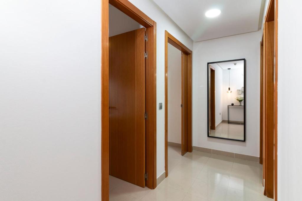 HomeForGuest NEW Modern Penthouse Apartment with panoramic views of Santa Cruz - 2