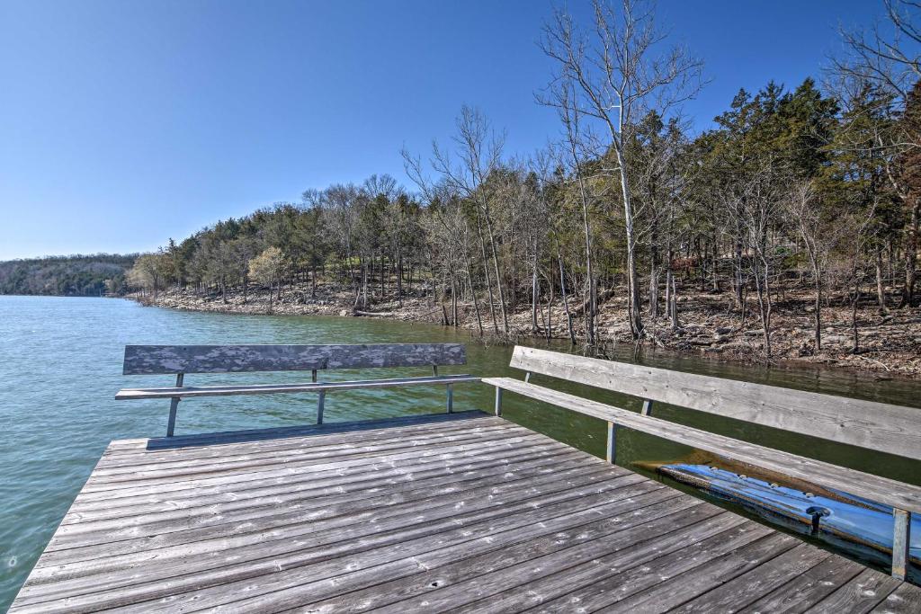 Lakefront Table Rock Getaway with Private Swim Dock!, Golden
