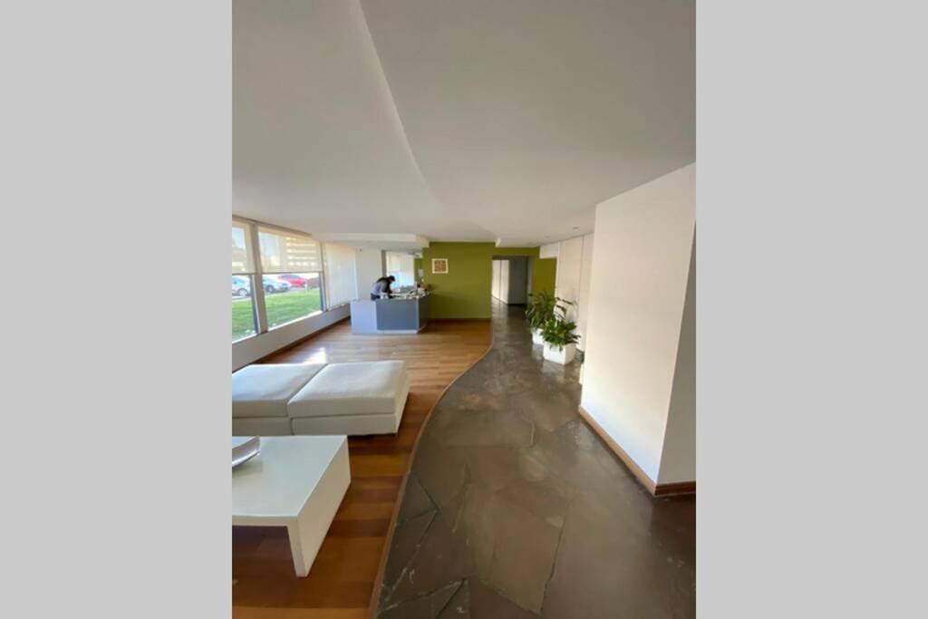 Apartamento en Edificio Uruguay (Punta del Este) photo