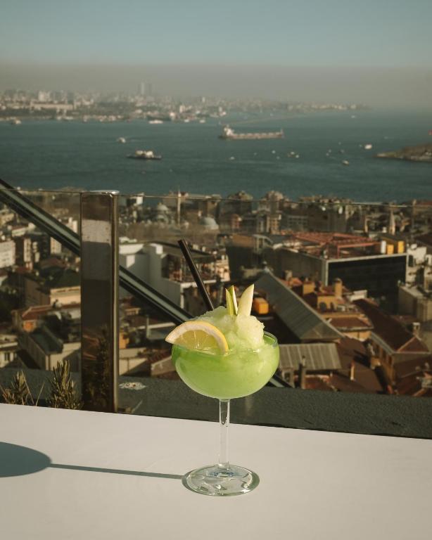 ระเบียง/ชานเรือน