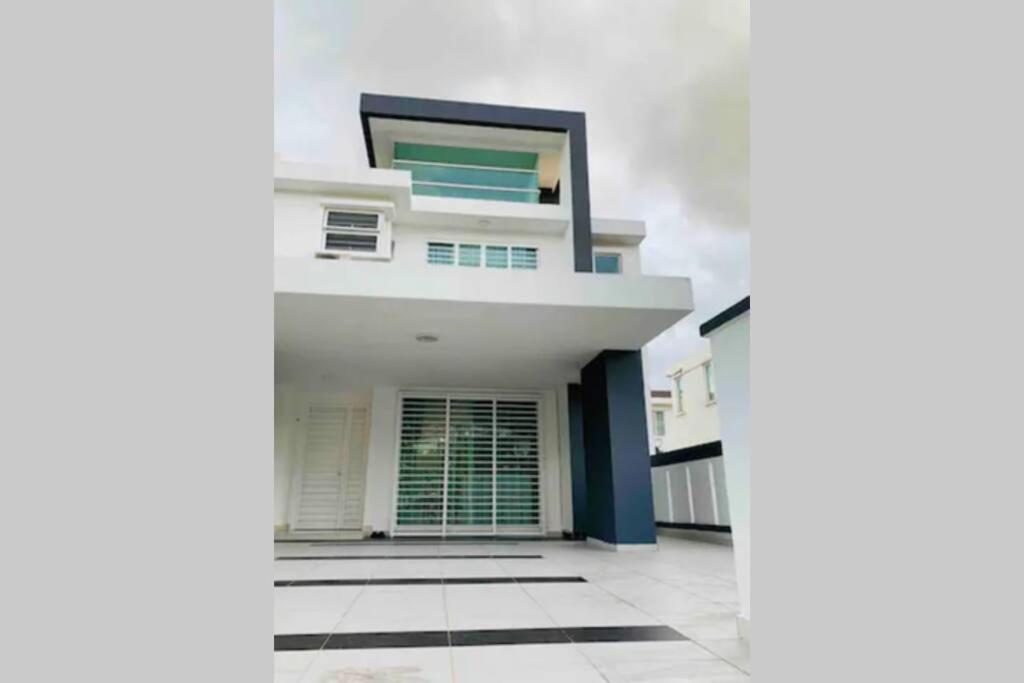 Tiara East Broga Homestay — Hotel in Kuala Lumpur