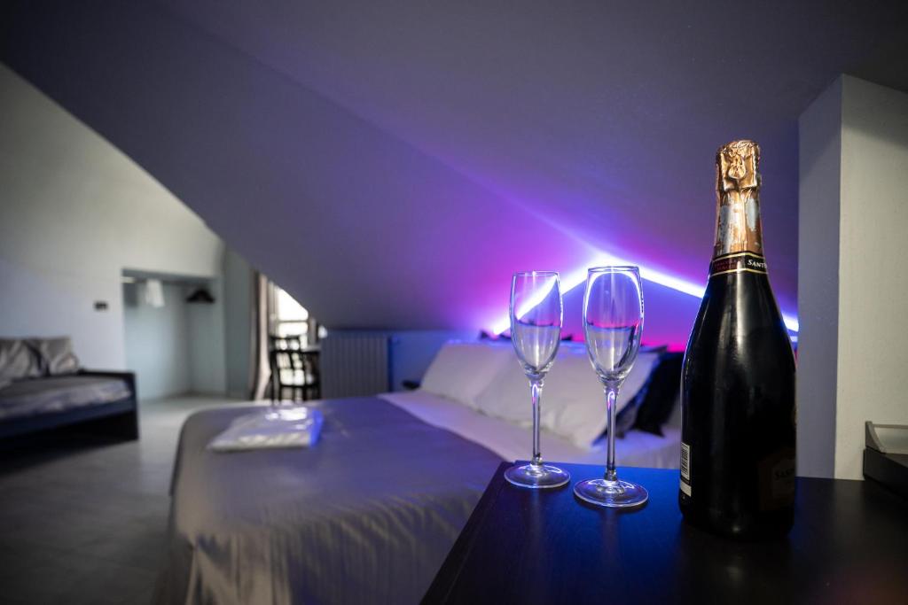 J Hotel photo
