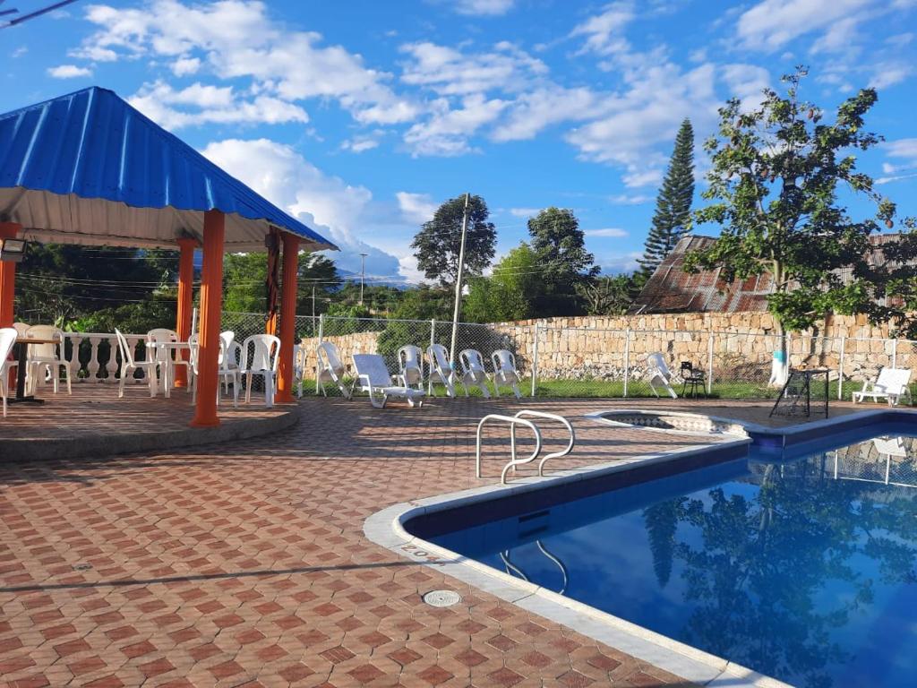 Club Campestre Remanso in Chinauta, Colombia - reviews, prices | Planet of  Hotels