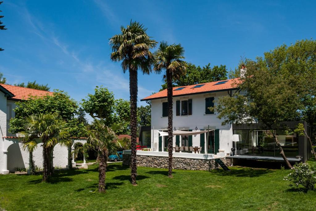 JOY Architect's villa with heated swimming pool and garden in Biarritz - 3