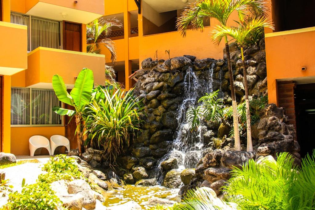 Costa De Oro Beach Hotel Photo 13