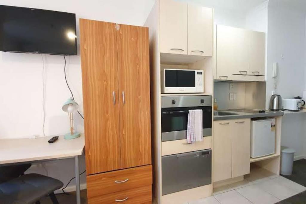 Compact City Studio In The Uni Disctrict photo