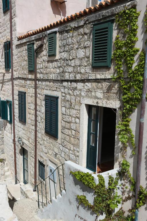 Apartments Nivic — Hotel in Dubrovnik