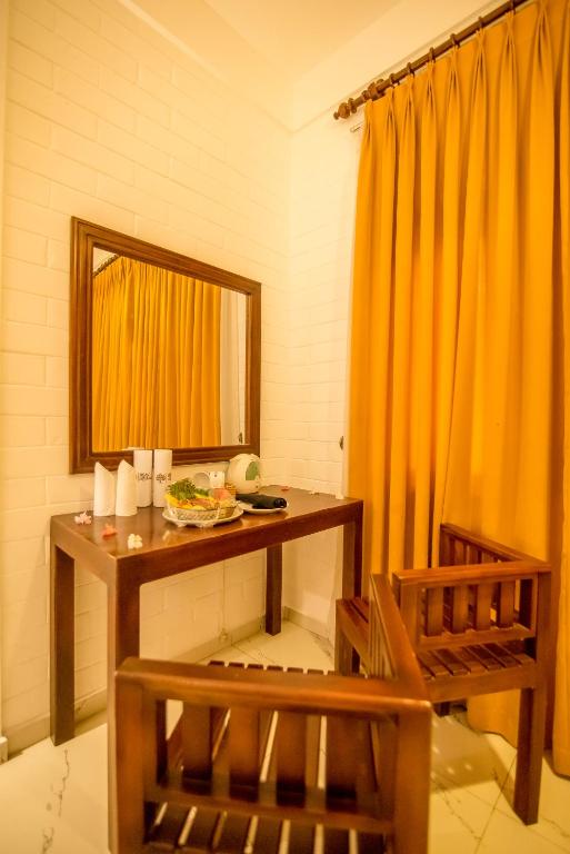 Hotel Mahanuge photo