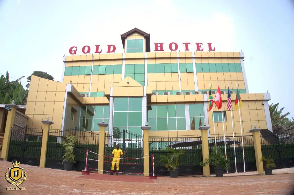 Gold hotel，位于Bafang的酒店