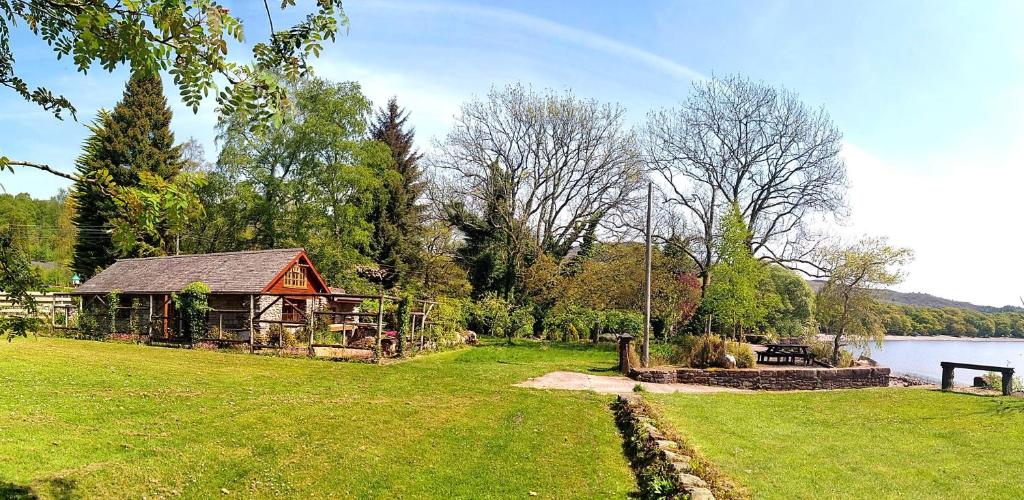 Loch Lomond shore Boat House — Hotel in Dunfermline