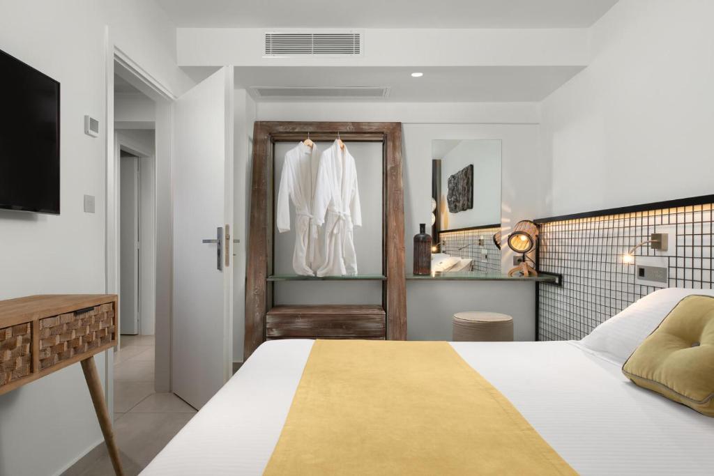 Elakati Luxury Boutique Hotel - Adults Only — Hotel rooms in Rhodes Town, South Aegean
