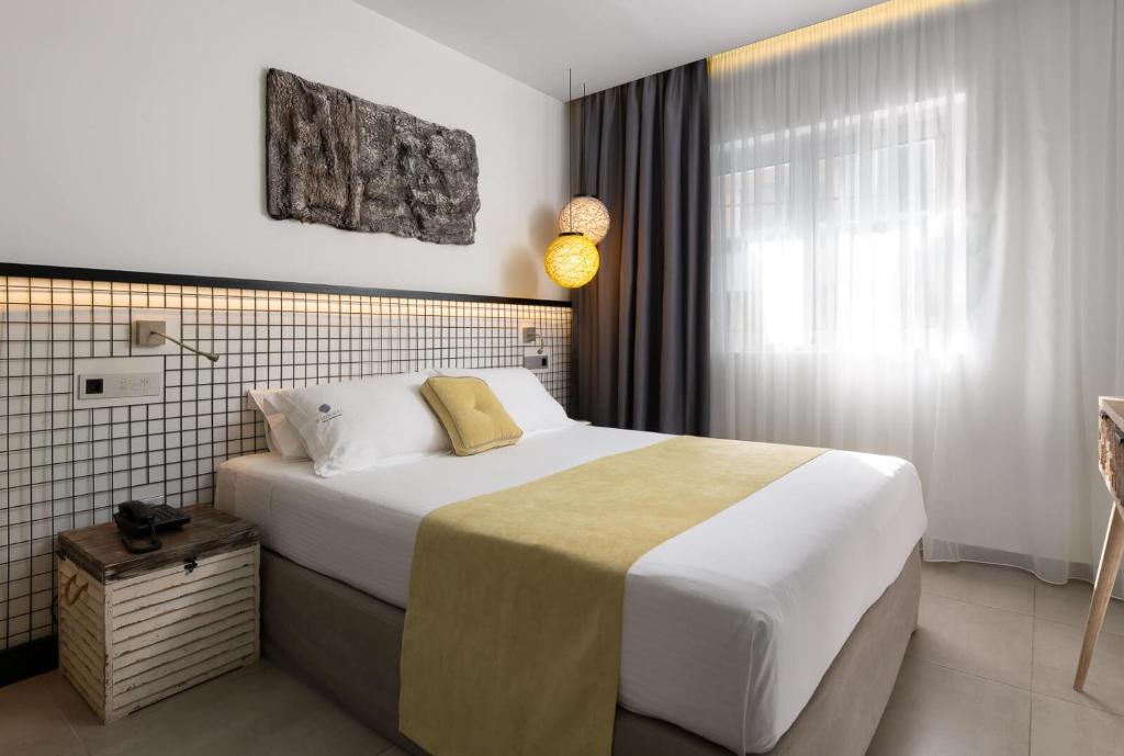 Elakati Luxury Boutique Hotel - Adults Only — Hotel rooms in Rhodes Town, South Aegean