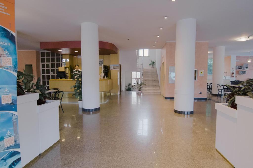 Hotel Beverly photo