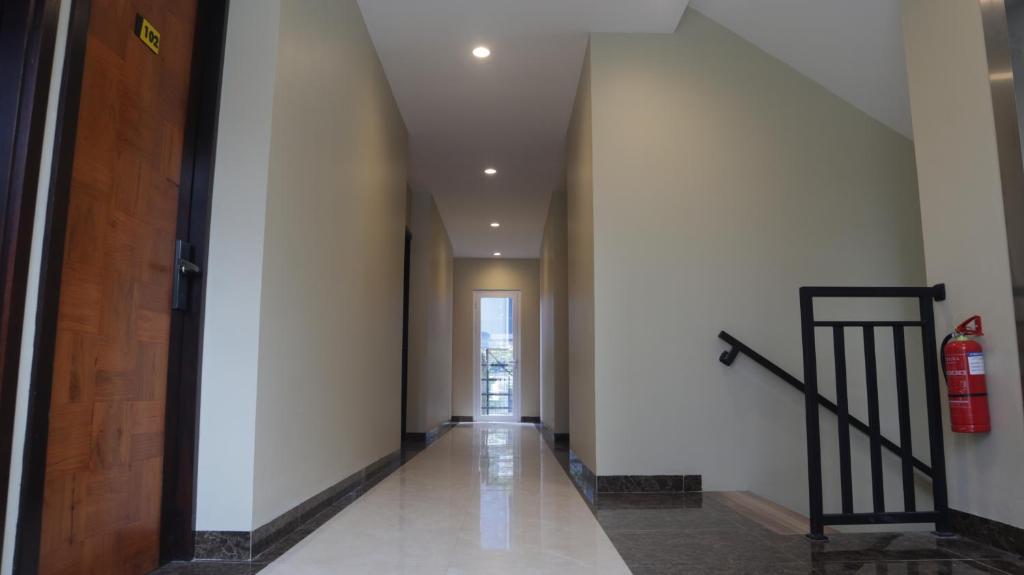 DJURAGAN KAMAR SLIPI photo