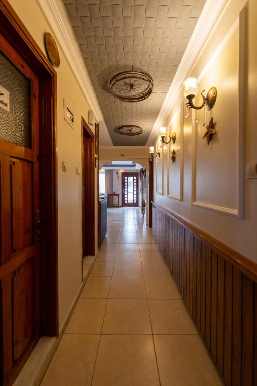 LIMON OTEL FOCA photo