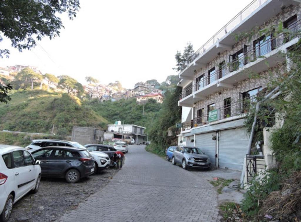 Vanshika Homestay — Hotel in Kasauli