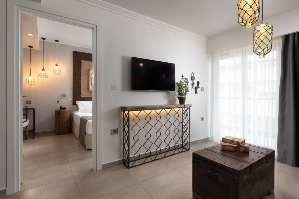 Elakati Luxury Boutique Hotel - Adults Only — Hotel rooms in Rhodes Town, South Aegean