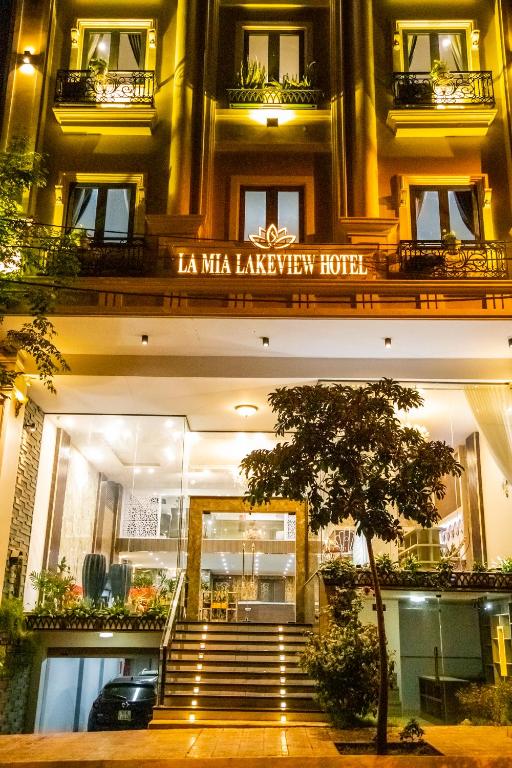 LA MIA HOTEL