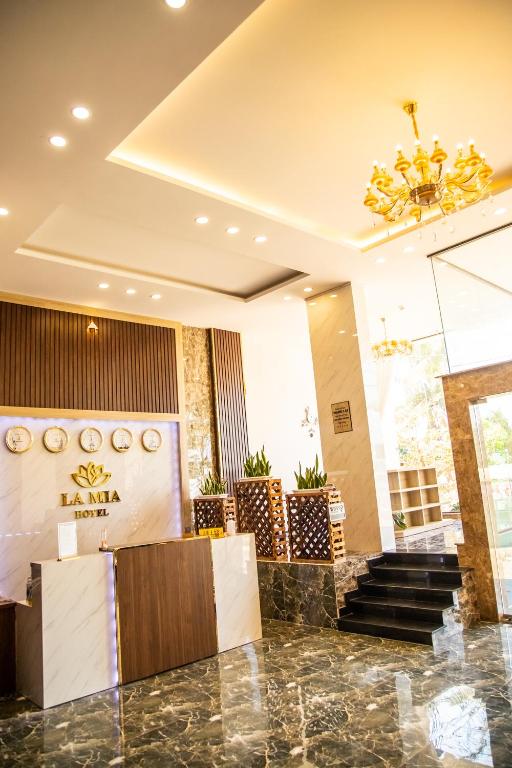 LA MIA HOTEL