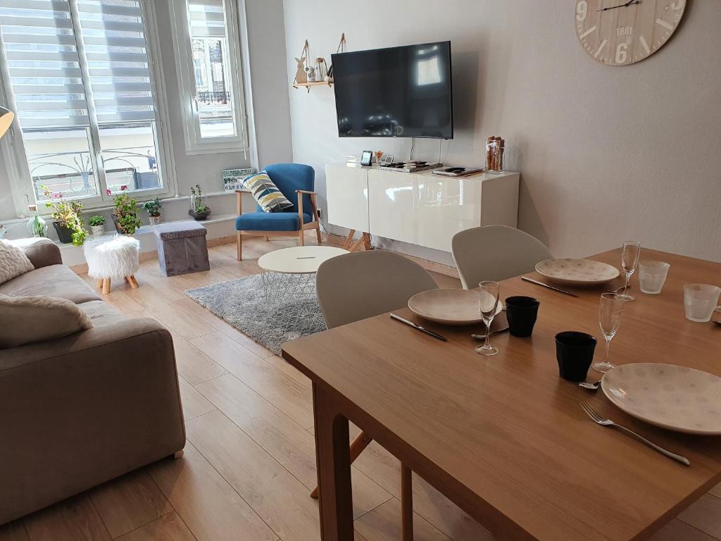 GRAND T3 70m2 ,COSY TOUT CONFORT ,2 CHAMBRES, 6 PERSONNES ,PARKING PRIVÉ SÉCURISÉ - 3