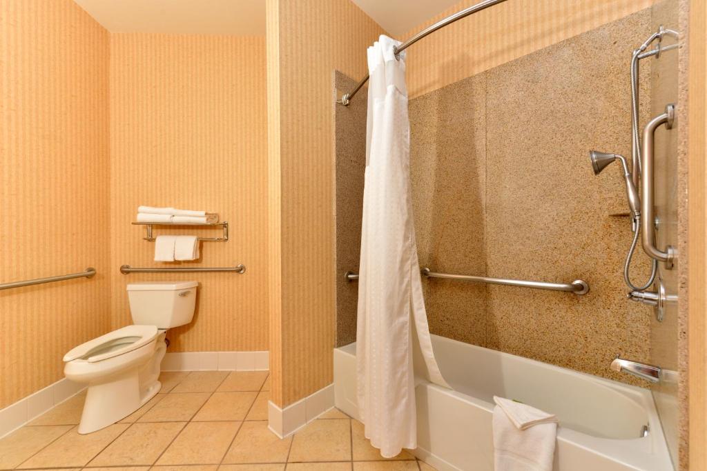 Holiday Inn Express Hotel & Suites Elk Grove Ctrl - Sacramento S photo