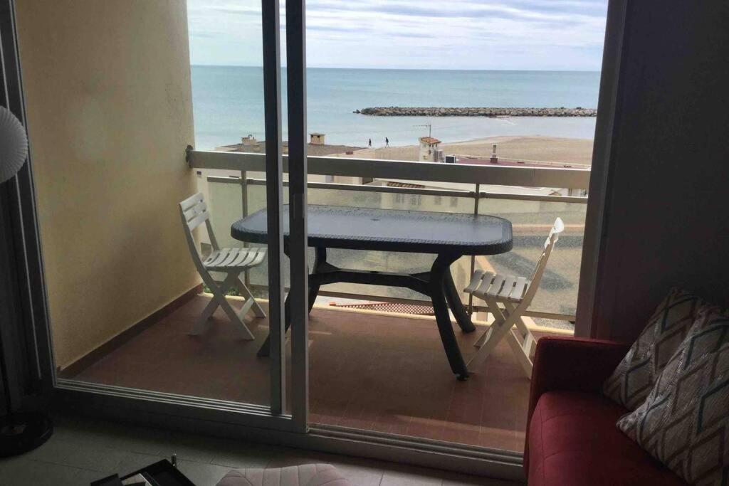 dansnotreappart-com "T3 vue exceptionnelle sur mer" - 2