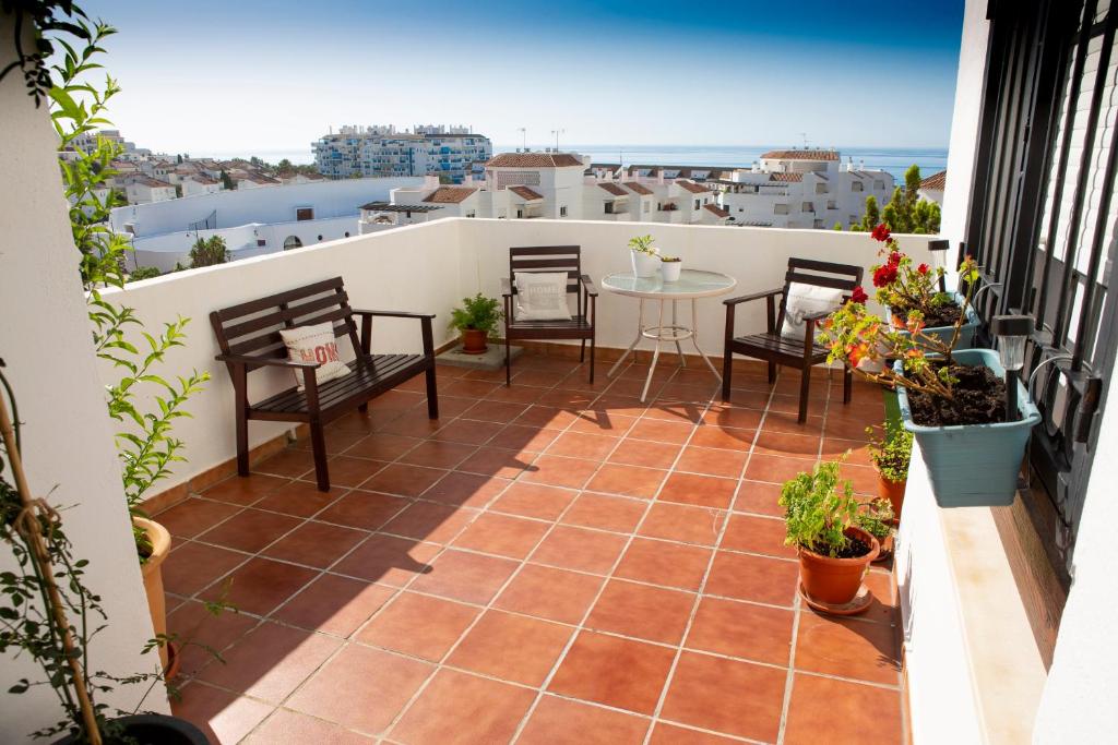 Sea view apartment, shared pools, Estepona, 60 m², Estepona