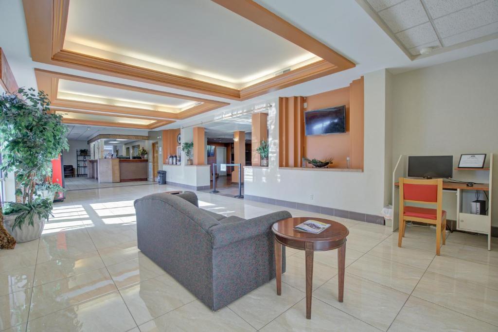 Americas Best Value Inn Laredo photo