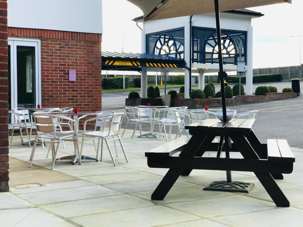Holiday Inn Express Canterbury photo