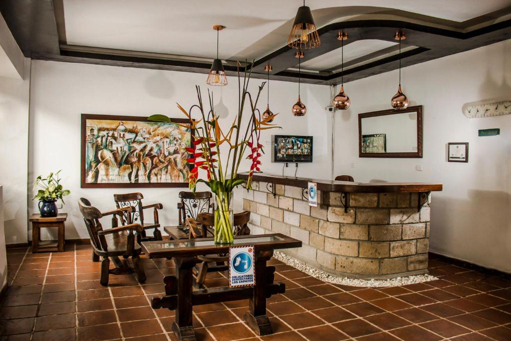 Hotel Los Portales Inn photo